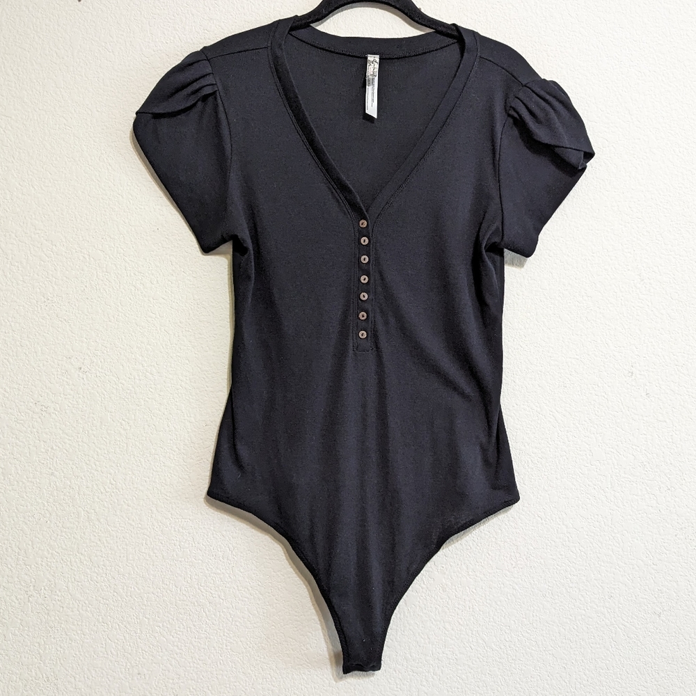 Intimately Free People Black Mia Button-Up V-Neck Short Sleeve Bodysuit Size L - Picture 3 of 8